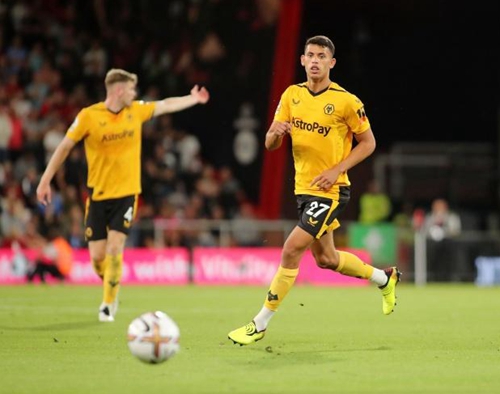 萨利巴：枪手四线争冠，需奖杯证实力（萨利巴：阿森纳四线冲冠，夺冠才能证明实力）