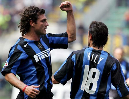 2-1，打爆日本张本智和，状态低迷连续丢分，邱党给对手上课