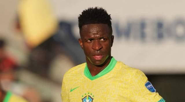 火星撞地球！枪手领跑英超&欧冠0丢球，拜仁新赛季17胜1平不败（世纪碰撞！枪手英超领跑欧冠零失球，拜仁新季17胜1平仍不败）