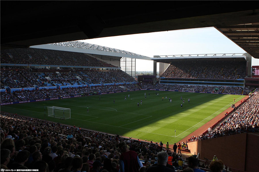 浙江队长比佩尼亚更香！大连别签长约了 弗兰克：首选中超 我的自律与生俱来（弗兰克称首选中超、自律天成；浙江队长力压佩尼亚，大连慎签长约）
