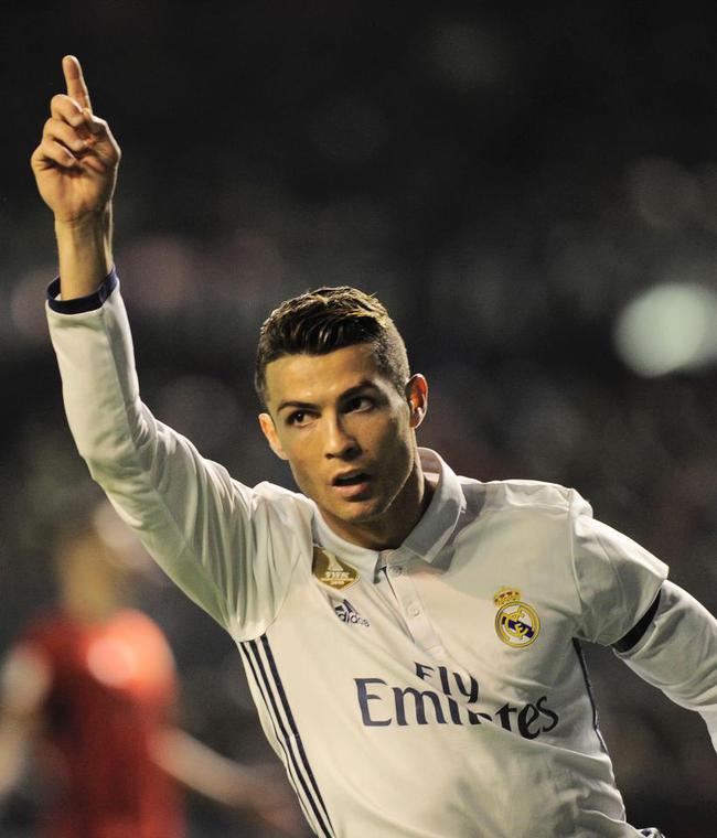 邵佳一独立带队时间不足一年半，此前曾担任国足助教（邵佳一独立执教不足一年半，曾任国足助教）