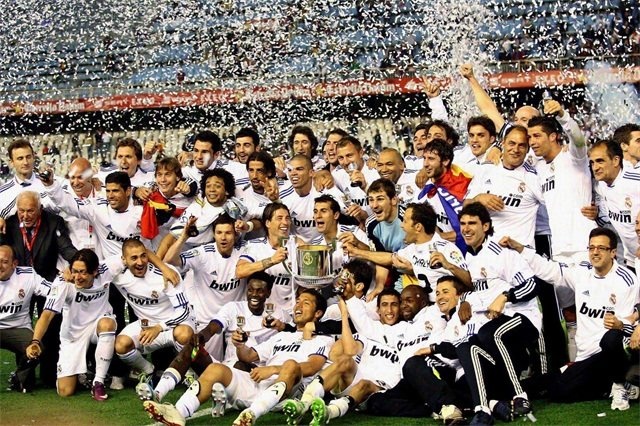 足球欧冠官方公布本赛季最佳阵容候选