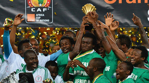 10人应战！切尔西伦敦德比1-1平阿森纳，阿尔特塔或调整阵容（伦敦德比：十人切尔西1-1逼平阿森纳，阿尔特塔或将调整阵容）