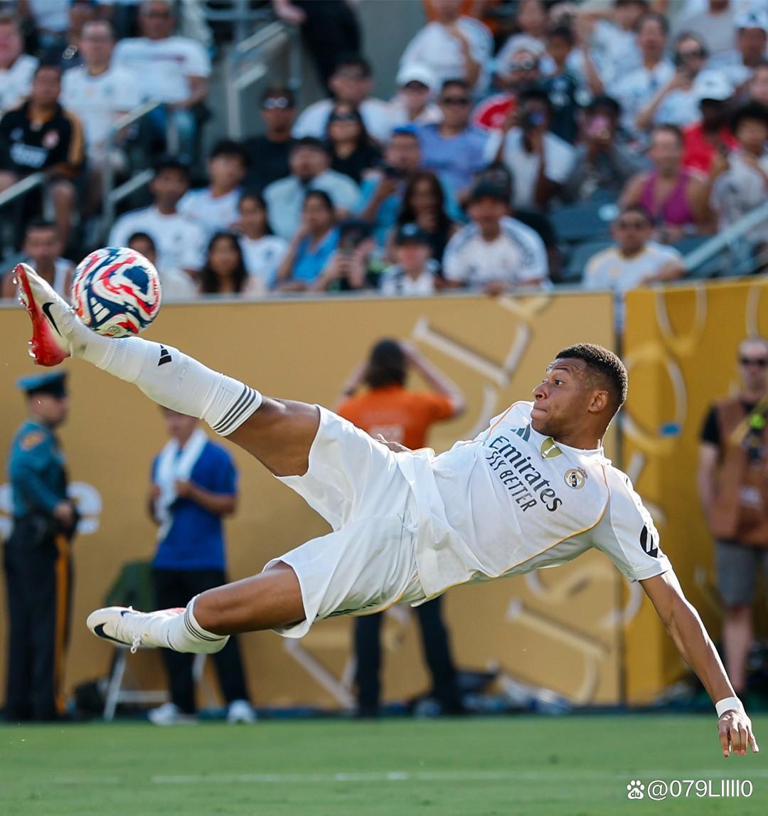 意甲知名评论员：亚沙里是全能型中场，我希望看到莫德里奇、拉比奥特与亚沙里组成中场