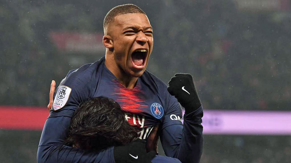 篮球勇士替补球员出色发挥获赞