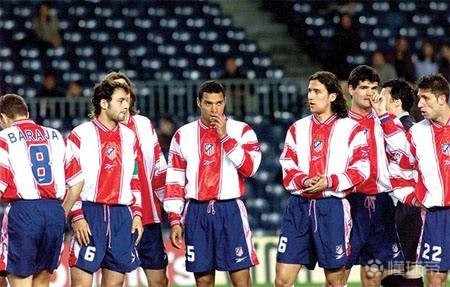 近10年欧冠场均进球榜：哈兰德1.02球第1，C罗第2，梅西第4（过去10年欧冠场均进球榜：哈兰德以1.02球领跑，C罗第二，梅西第四）