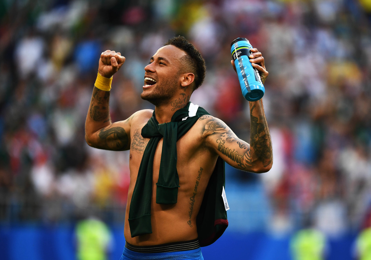 小贝：我希望梅西退役后住迈阿密，但他说只想住在诺坎普附近