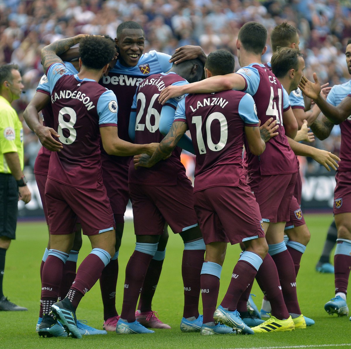 世界杯爆大冷！世界冠军0-2惨败，伊藤美诚剃光头，日本约战国乒