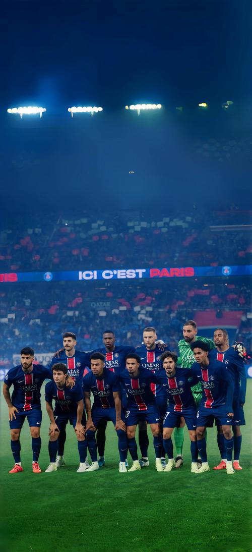 国足新主帅引发热议（国足新帅上任引热议）